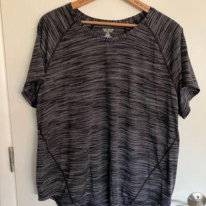 Women’s 2X Tek Gear black and white stripes shirt